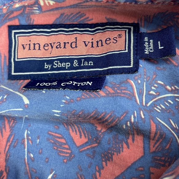 Vineyard Vines Graphic Floral Print in Red and Blue Cotton (sz L) - Picture 5 of 5